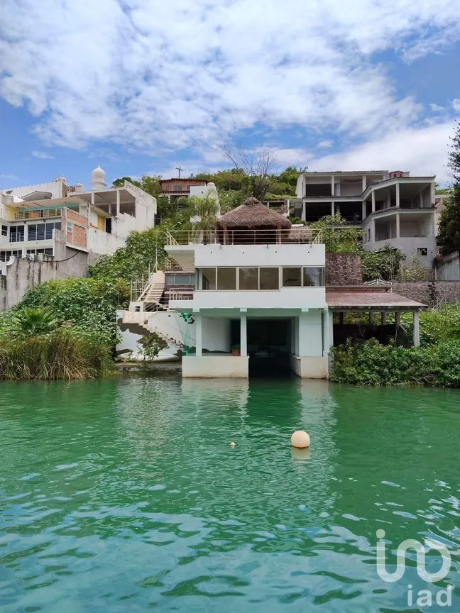 Casa en Venta en Tequesquitengo, Jojutla, Morelos | NEX-285762 | iad México | Foto 6 de 35