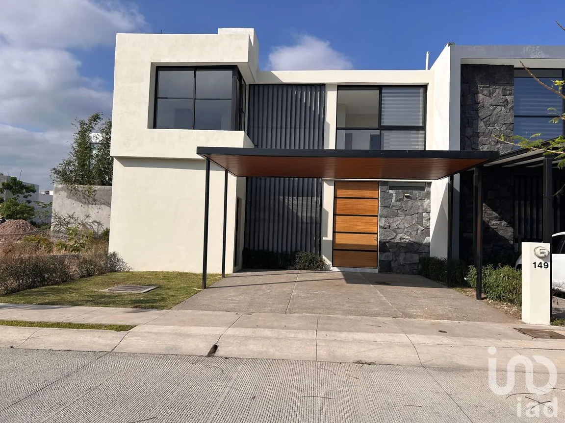 Casa en Venta en La Capacha, Colima, Colima | NEX-296690 | iad México | Foto 1 de 17