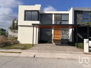 NEX-296690 - Casa en Venta, con 3 recamaras, con 3 baños, con 165 m2 de construcción en La Capacha, CP 28613, Colima.