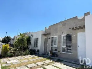 NEX-290984 - Casa en Venta, con 2 recamaras, con 1 baño, con 105 m2 de construcción.