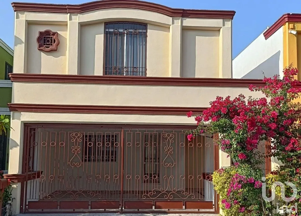 Casa en Renta en Cerradas de Anáhuac, General Escobedo, Nuevo León | NEX-290786 | iad México | Foto 1 de 14