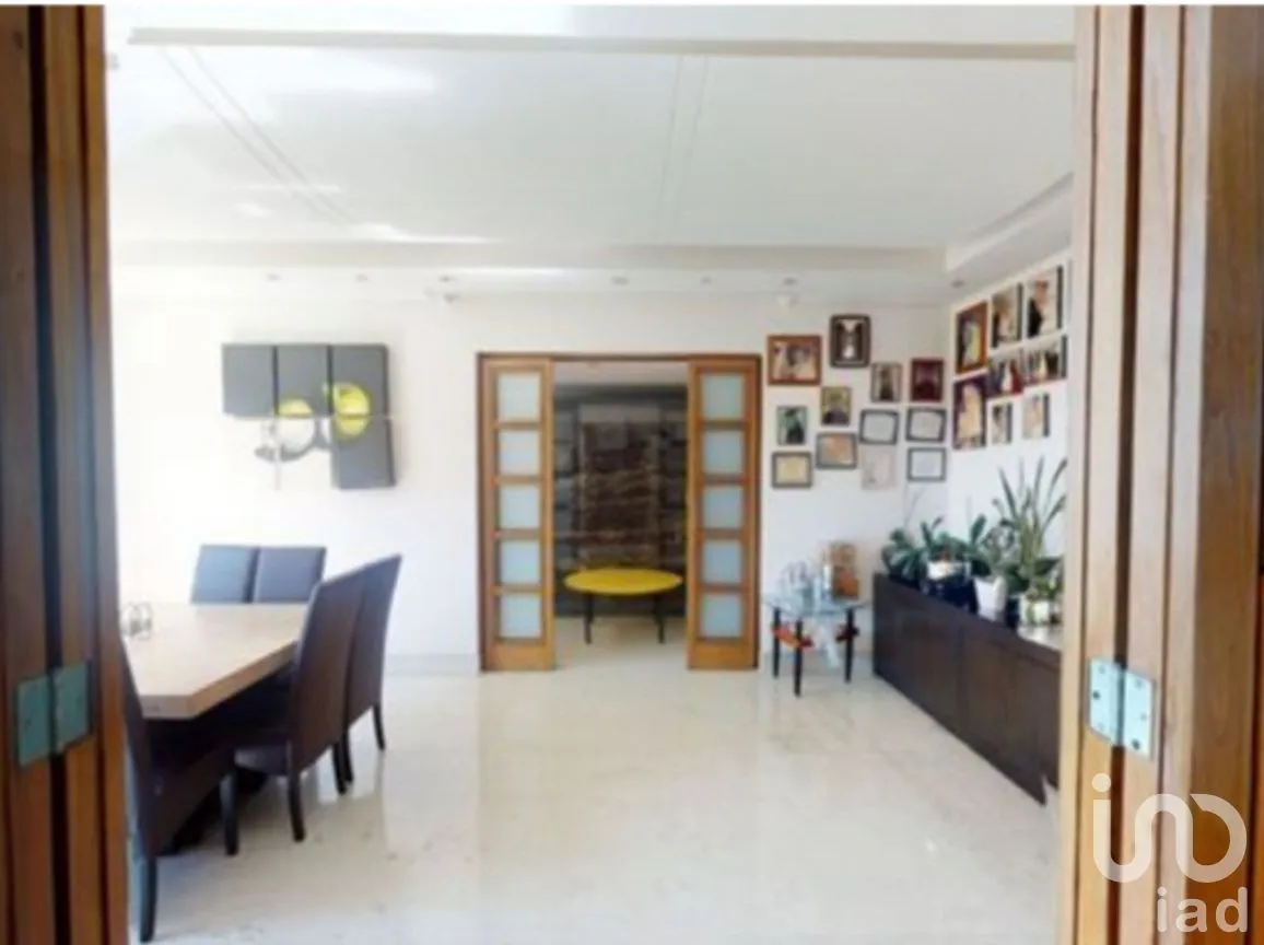 Casa en Venta en Bosque de las Lomas, Miguel Hidalgo, Ciudad de México | NEX-263762 | iad México | Foto 3 de 28