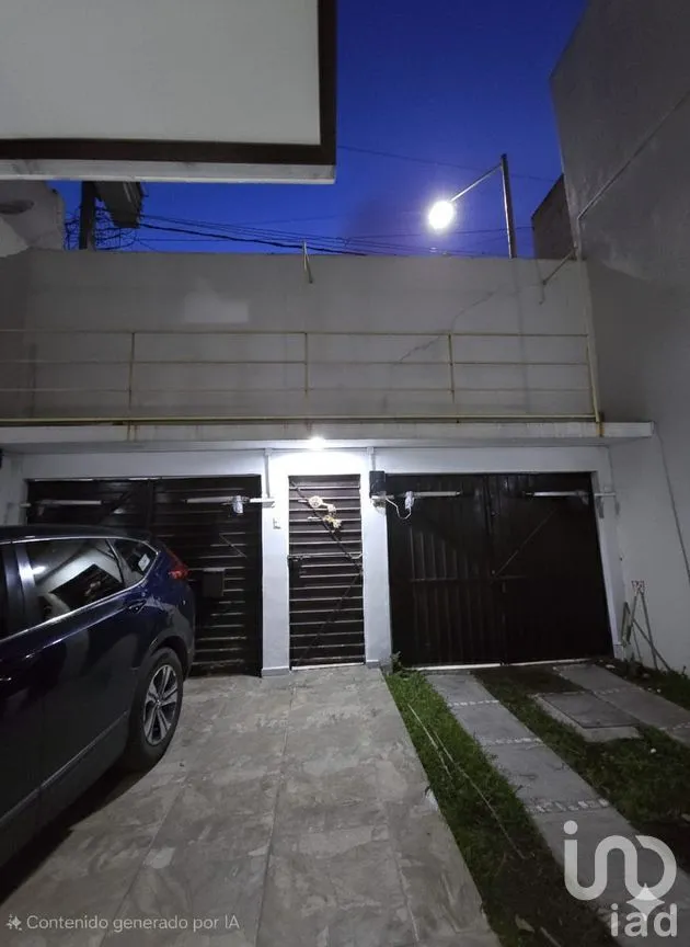 Casa en Venta en Valle de Aragón 3ra Sección Poniente, Ecatepec de Morelos, México | NEX-261685 | iad México | Foto 2 de 17