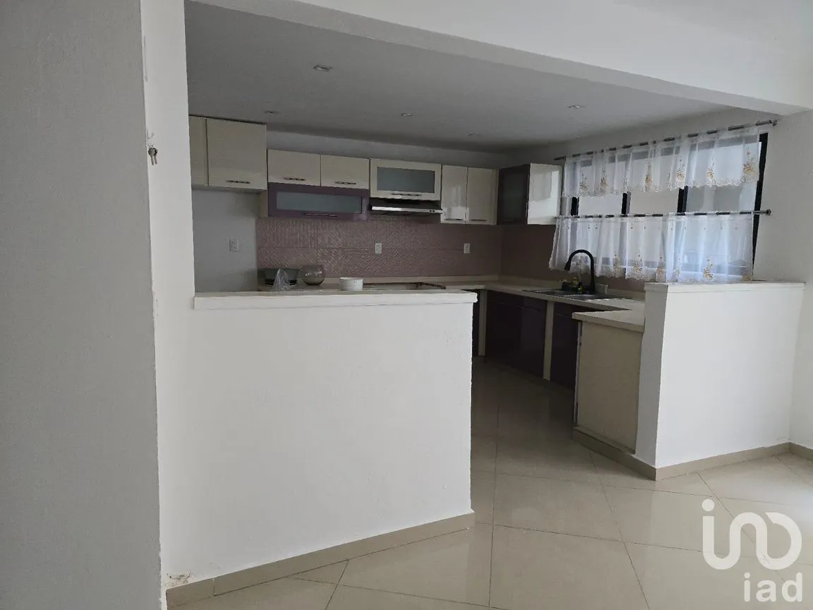 Casa en Venta en Valle de Aragón 3ra Sección Poniente, Ecatepec de Morelos, México | NEX-261685 | iad México | Foto 3 de 17