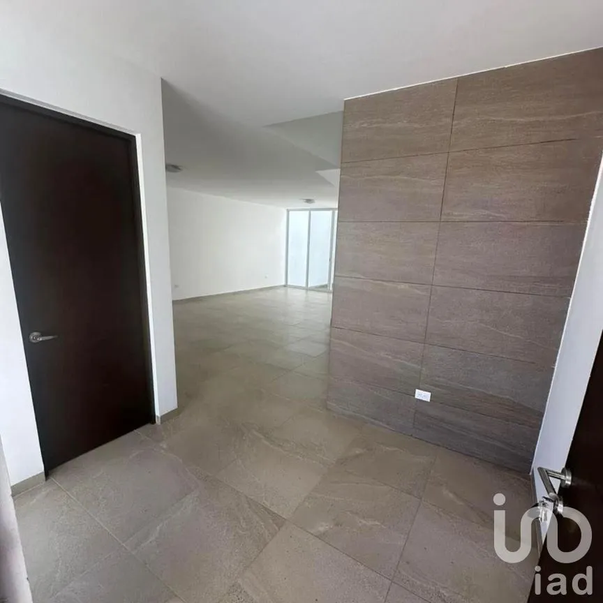 Casa en Venta en Alcázar Residencial, Jesús María, Aguascalientes | NEX-265106 | iad México | Foto 2 de 11