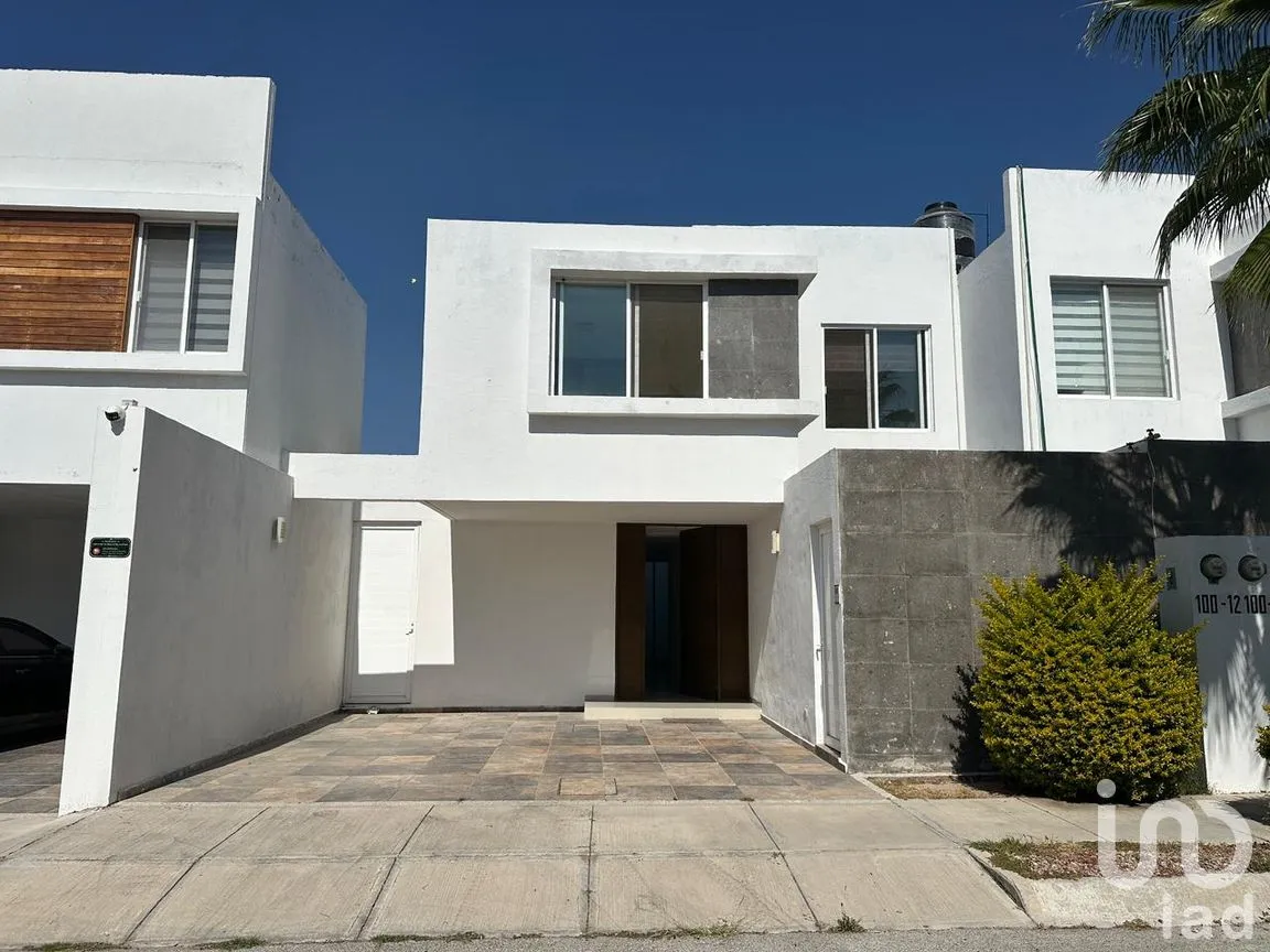 Casa en Venta en Alcázar Residencial, Jesús María, Aguascalientes | NEX-265158 | iad México | Foto 1 de 9