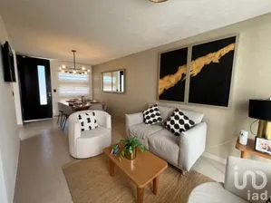 NEX-265716 - Casa en Venta, con 3 recamaras, con 3 baños, con 109 m2 de construcción en Viñedos Rivier, CP 20355, Aguascalientes.