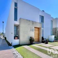 NEX-286976 - Casa en Venta, con 4 recamaras, con 3 baños, con 213 m2 de construcción en Tulipanes Residencial, CP 20926, Aguascalientes.