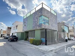 NEX-285922 - Casa en Venta, con 3 recamaras, con 3 baños, con 200 m2 de construcción en Los Cedros, CP 42185, Hidalgo.