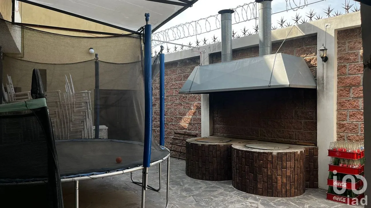 Edificio en Venta en Rinconada Banthí, San Juan del Río, Querétaro | NEX-265167 | iad México | Foto 8 de 21