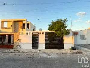 NEX-287664 - Casa en Venta, con 2 recamaras, con 1 baño, con 63 m2 de construcción en Los Almendros, CP 97314, Yucatán.