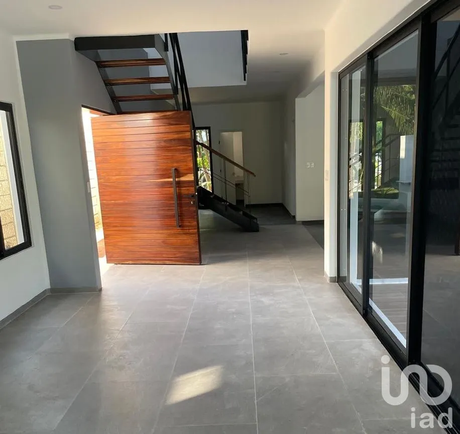 Casa en Venta en Lagos del Sol, Benito Juárez, Quintana Roo | NEX-265607 | iad México | Foto 2 de 29