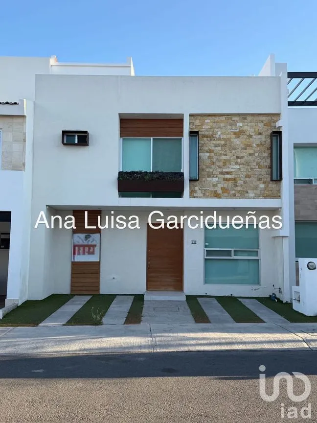 Casa en Renta en Juriquilla Santa Fe, Querétaro, Querétaro | NEX-297174 | iad México | Foto 1 de 23