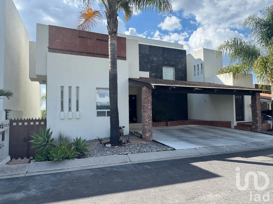 Casa en Venta en Misión de Concá, Querétaro, Querétaro | NEX-291344 | iad México | Foto 1 de 46