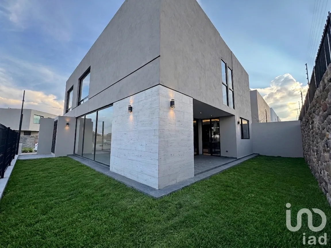 Casa en Venta en El Campanario, Querétaro, Querétaro | NEX-302553 | iad México | Foto 2 de 24