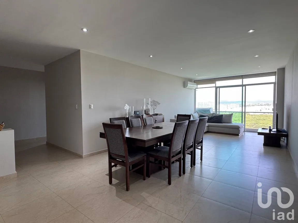 Departamento en Renta en Juriquilla Santa Fe, Querétaro, Querétaro | NEX-305875 | iad México | Foto 1 de 30