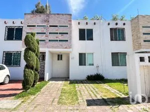 NEX-264435 - Casa en Venta, con 3 recamaras, con 3 baños, con 94 m2 de construcción en Arboledas de Loma Bella, CP 72474, Puebla.