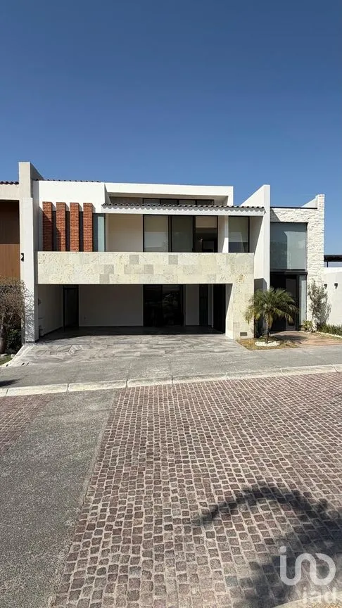 Casa en Renta en Lomas de Angelópolis, San Andrés Cholula, Puebla | NEX-285889 | iad México | Foto 1 de 13