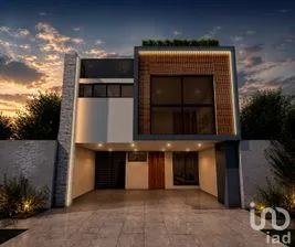 NEX-298864 - Casa en Venta, con 3 recamaras, con 4 baños, con 239 m2 de construcción.