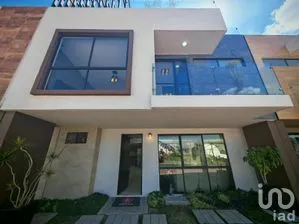 NEX-286437 - Casa en Venta, con 3 recamaras, con 1 baño, con 235 m2 de construcción en San Marcos, CP 55606, México.