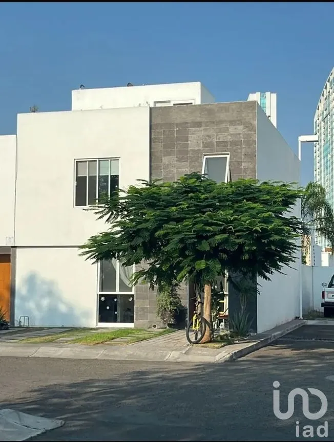 Casa en Venta en Juriquilla Santa Fe, Querétaro, Querétaro | NEX-265376 | iad México | Foto 1 de 12