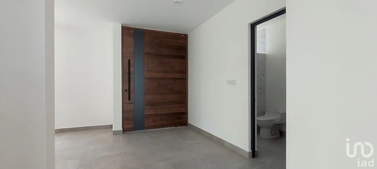 Casa en Venta en Juriquilla la Condesa, Querétaro, Querétaro | NEX-291893 | iad México | Foto 3 de 15