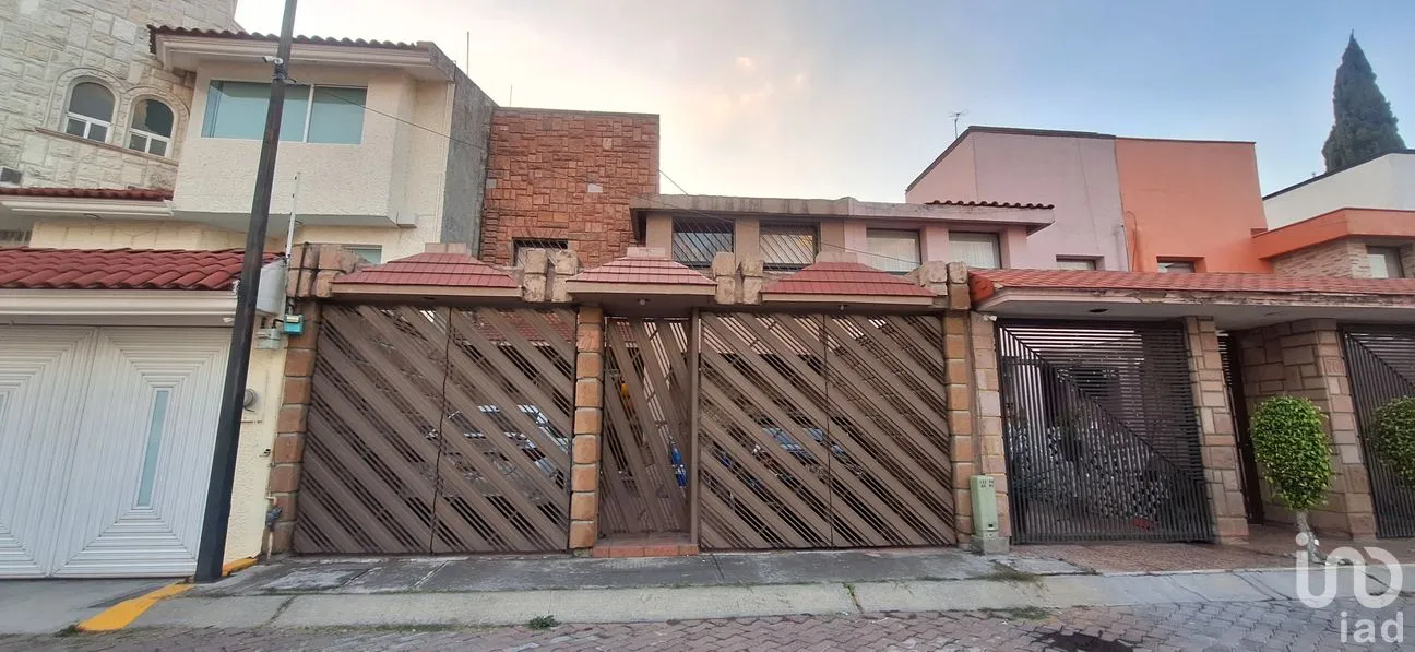 Casa en Venta en Jardines del Alba, Cuautitlán Izcalli, México | NEX-266095 | iad México | Foto 1 de 18