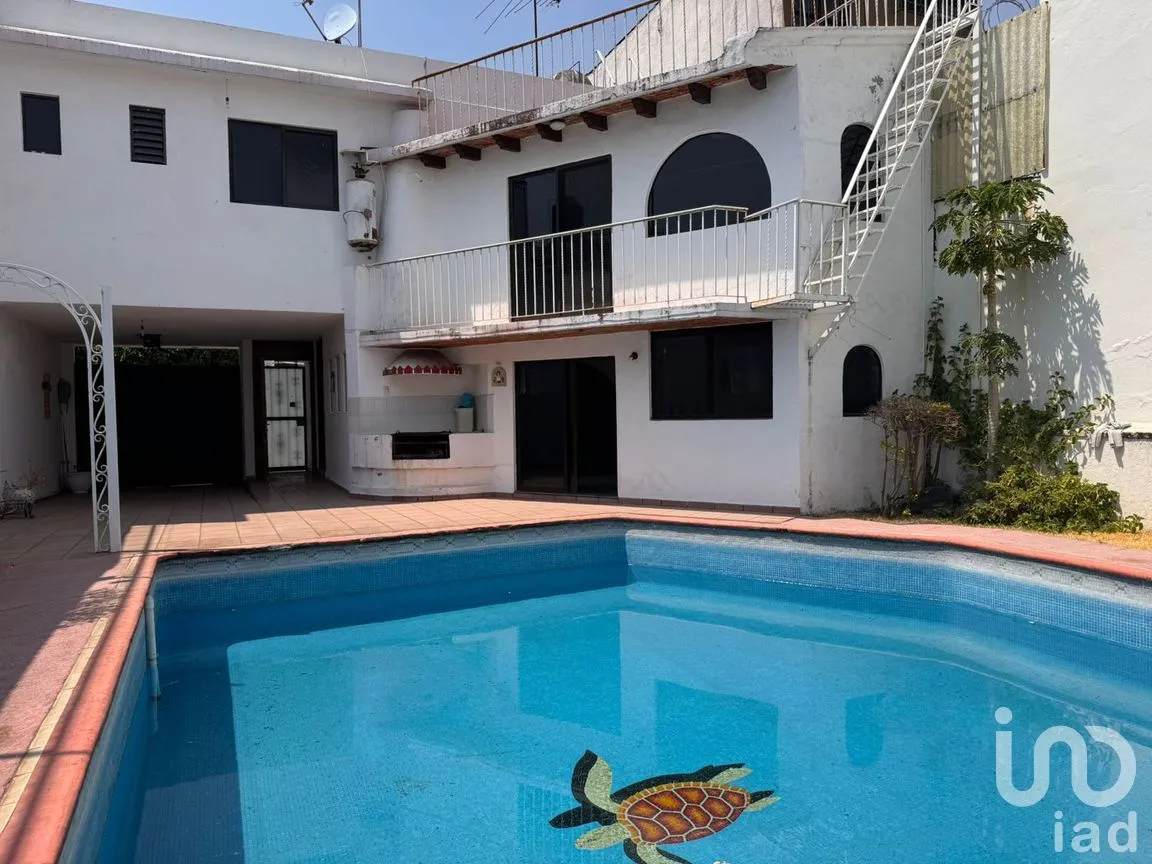 Casa en Venta en Quintana Roo, Cuernavaca, Morelos | NEX-292030 | iad México | Foto 1 de 13