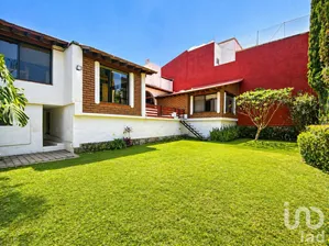 NEX-297953 - Casa en Venta, con 3 recamaras, con 2 baños, con 280 m2 de construcción en Lomas de Atzingo, CP 62180, Morelos.