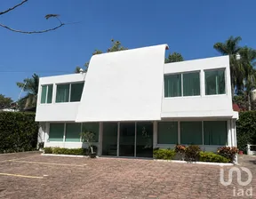 NEX-298549 - Oficina en Venta, con 7 baños, con 220 m2 de construcción.