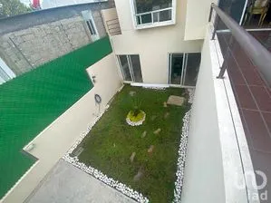 NEX-306884 - Casa en Venta, con 3 recamaras, con 2 baños, con 223 m2 de construcción.