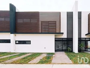 NEX-285301 - Casa en Venta, con 4 recamaras, con 3 baños, con 174 m2 de construcción en Pachuquilla, CP 42180, Hidalgo.