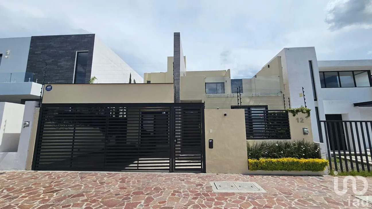 Casa en Venta en El Manantial, Corregidora, Querétaro | NEX-267896 | iad México | Foto 1 de 27