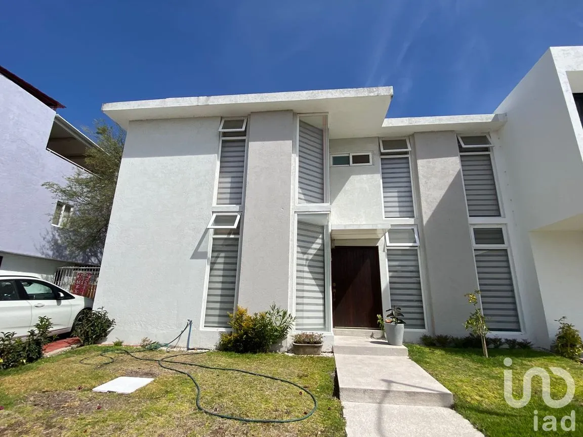 Casa en Venta en Real del Bosque, Corregidora, Querétaro | NEX-287331 | iad México | Foto 1 de 29