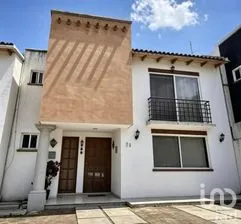 NEX-299481 - Casa en Venta, con 3 recamaras, con 2 baños, con 155 m2 de construcción.