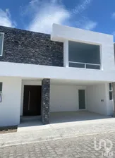 NEX-286477 - Casa en Venta, con 3 recamaras, con 3 baños, con 172 m2 de construcción en Campestre Haras, CP 72989, Puebla.