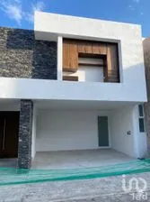 NEX-287051 - Casa en Venta, con 4 recamaras, con 3 baños, con 170 m2 de construcción en Campestre Haras, CP 72989, Puebla.