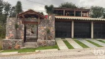 NEX-294307 - Casa en Renta, con 2 recamaras, con 2 baños, con 361 m2 de construcción en Campestre Haras, CP 72989, Puebla.