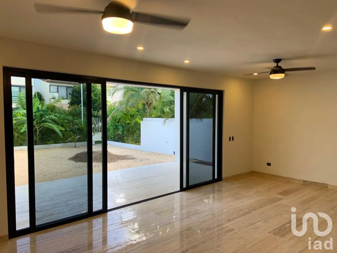 Casa en Venta en Lagos del Sol, Benito Juárez, Quintana Roo | NEX-265129 | iad México | Foto 2 de 33