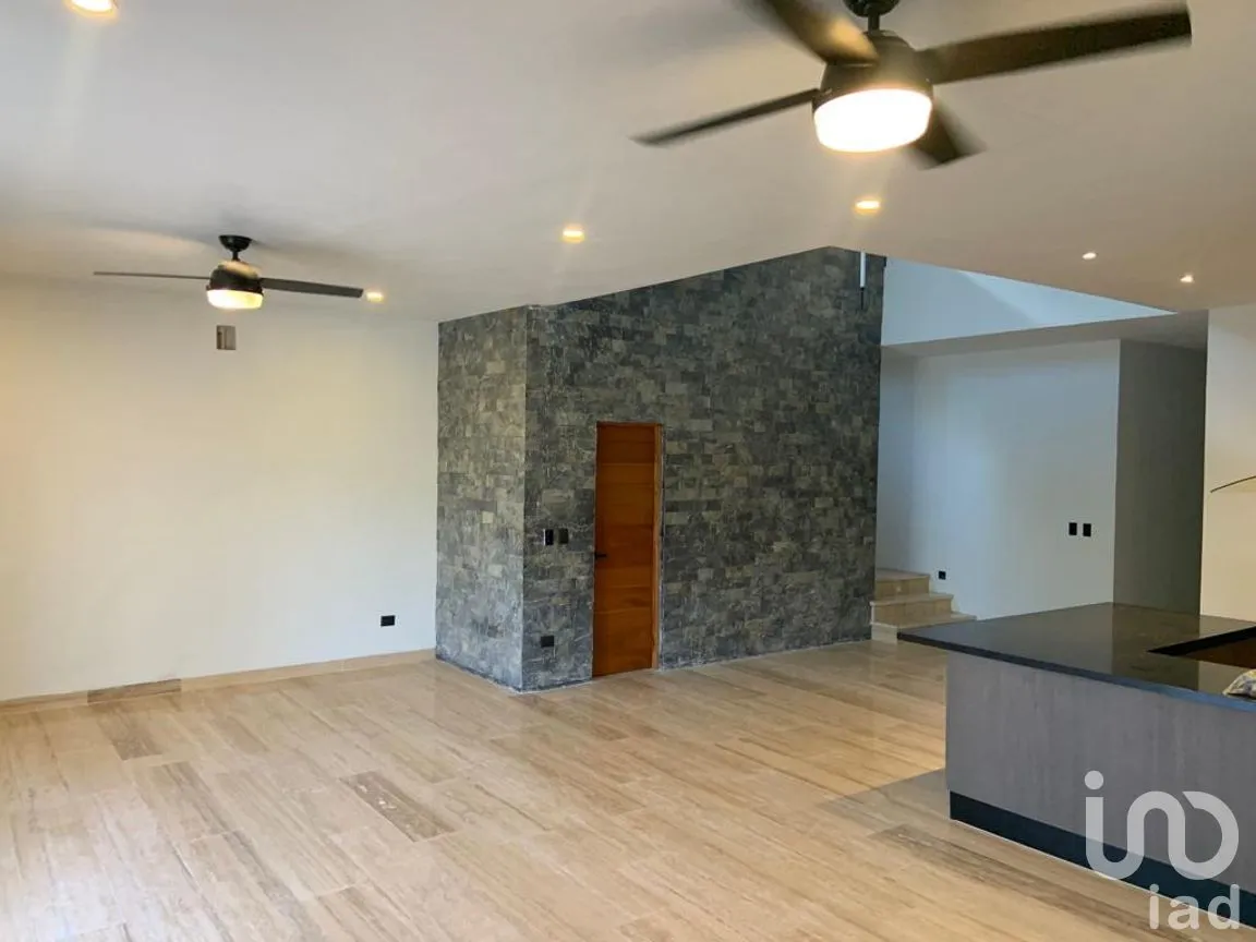 Casa en Venta en Lagos del Sol, Benito Juárez, Quintana Roo | NEX-265129 | iad México | Foto 1 de 33