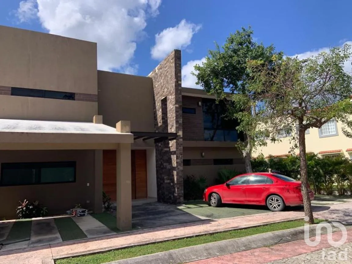 Casa en Venta en Lagos del Sol, Benito Juárez, Quintana Roo | NEX-265130 | iad México | Foto 2 de 55