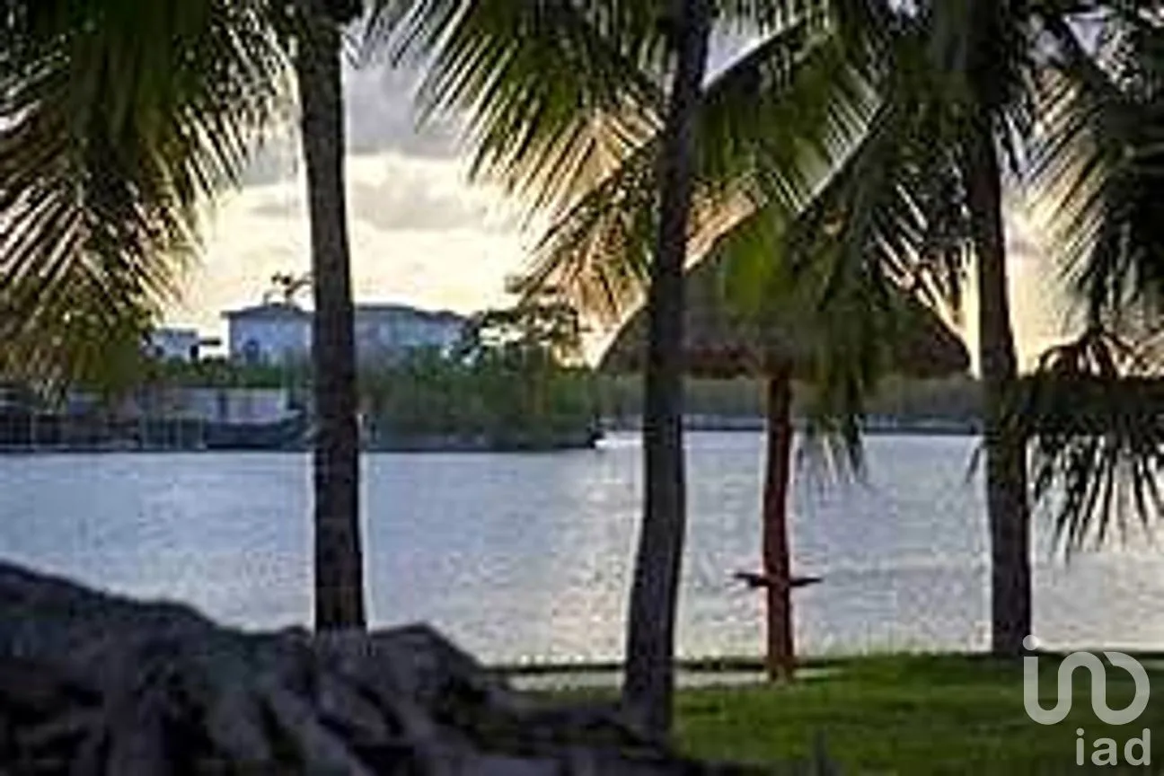 Casa en Venta en Lagos del Sol, Benito Juárez, Quintana Roo | NEX-265130 | iad México | Foto 42 de 55