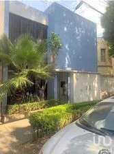NEX-285406 - Casa en Venta, con 4 recamaras, con 4 baños, con 324 m2 de construcción.