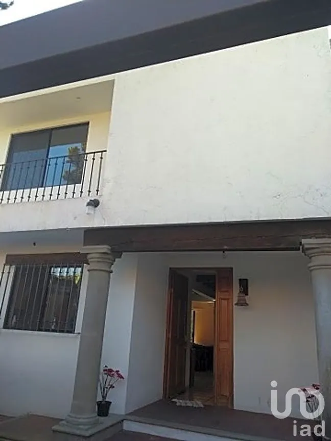 Casa en Venta en Maravillas, Cuernavaca, Morelos | NEX-265330 | iad México | Foto 1 de 27