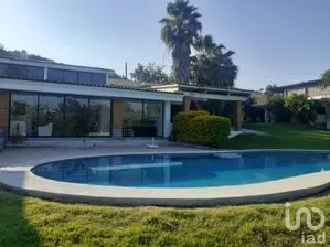 NEX-287444 - Casa en Renta, con 3 recamaras, con 3 baños, con 800 m2 de construcción en Tequesquitengo, CP 62915, Morelos.