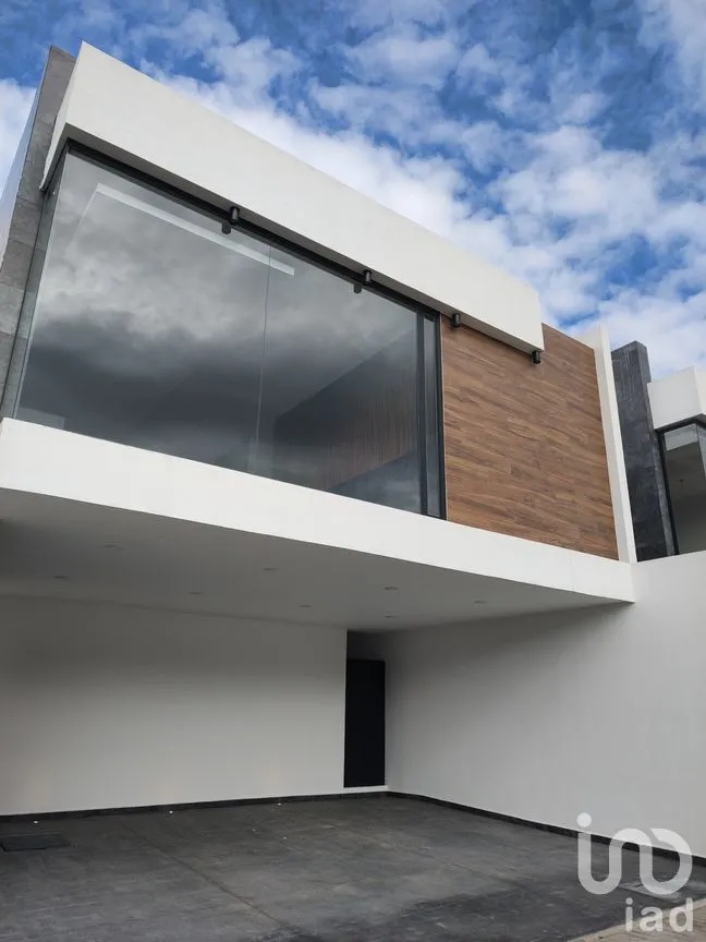 Casa en Venta en San Jorge Pueblo Nuevo, Metepec, México | NEX-294399 | iad México | Foto 2 de 63
