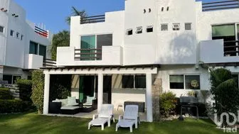 NEX-294419 - Casa en Venta, con 3 recamaras, con 2 baños, con 126 m2 de construcción en Centro, CP 62730, Morelos.