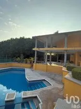 NEX-295545 - Casa en Venta, con 4 recamaras, con 4 baños, con 250 m2 de construcción.