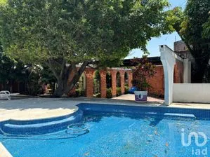 NEX-198730 - Casa en Venta, con 4 recamaras, con 3 baños, con 180 m2 de construcción en Delicias, CP 62330, Morelos.