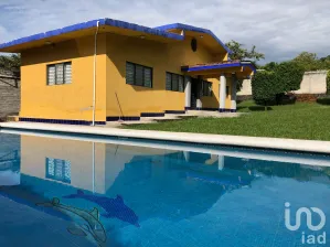 NEX-20410 - Casa en Venta, con 2 recamaras, con 2 baños, con 187 m2 de construcción en San Andrés de la Cal, CP 62526, Morelos.